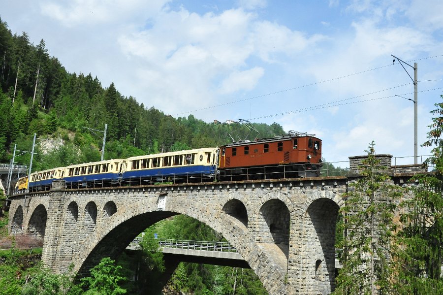 2019.06.10 RhB Ge 4-6 353 Bahnfest Bergün mit Pullmannwagen (4)